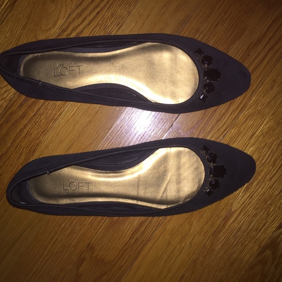 NEW Ann Taylor Loft Black suede flats with gems - Picture 2 of 7